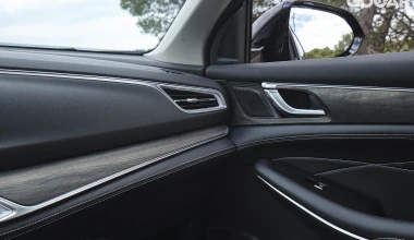 Δοκιμή DFSK E5 DE-i 250 PS: Άκρως οικογενειακό