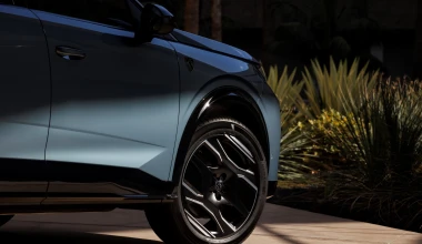 Δοκιμή Peugeot E-5008 73 kWh 210 PS: Premium Traveller