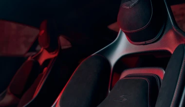 Aston Martin Vantage S: Πόσο την αλλάζει ένα γράμμα; 