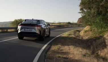 Οδηγούμε στην Πορτογαλία το νέο Lexus RZ