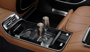 H κορυφαία Mercedes-Benz της ιστορίας - Έχει ακόμη και ποτήρια σαμπάνιας