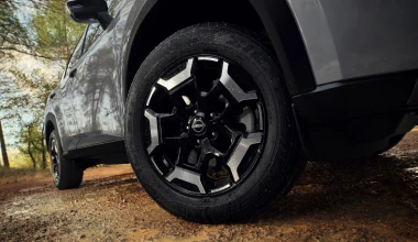 To καινοτόμο υβριδικό SUV των 204 ίππων της Nissan που καίει 5,8 lt/100 km