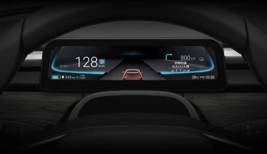 Η εταιρεία που φτιάχνει τα iPhone κατασκευάζει πλέον και αυτοκίνητα – Με τιμές από 24.300 ευρώ 