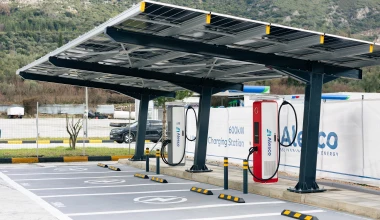 Ο ισχυρότερος φορτιστής στην Ελλάδα – 600 kW σε περιοχή που δεν περίμενε κανείς