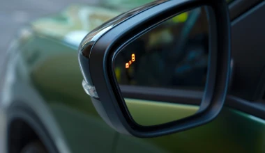 Υβριδικό C-SUV με αυτονομία 900 km και τιμή κάτω από 30.000 ευρώ! 