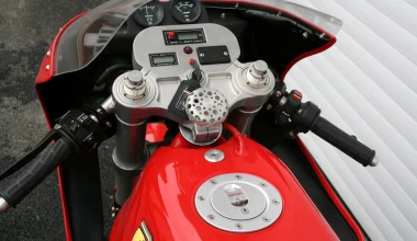 Η μοναδική μοτοσυκλέτα της Ferrari - Χρειάστηκαν 3.000 ώρες για να φτιαχτεί