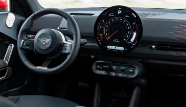 Δοκιμή MINI Aceman JCW: Spiced up!