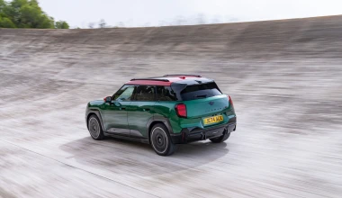 Δοκιμή MINI Aceman JCW: Spiced up!
