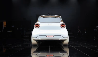 Αποστολή στη Ρώμη: Το θρυλικό fortwo επιστρέφει ως smart #2 – Το είδαμε από κοντά