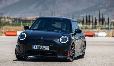 Οδηγούμε στην πίστα των Μεγάρων όλα τα MINI John Cooper Works