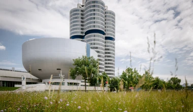 Γιατί τα κεντρικά γραφεία της BMW έχουν αυτή την ιδιαίτερη σχεδίαση;
