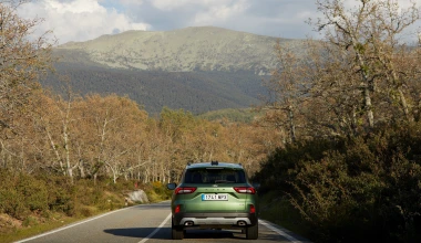 Το ολοκληρωμένο υβριδικό SUV με αυτονομία 900 km – Έχει φόρο πολυτελούς διαβίωσης μόλις 100 ευρώ!