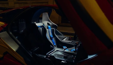 Αυτή η McLaren F1 έχει τρακάρει δύο φορές, αλλά θα γίνει η ακριβότερη που έχει πωληθεί ποτέ!