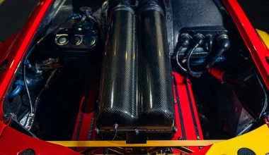 Αυτή η McLaren F1 έχει τρακάρει δύο φορές, αλλά θα γίνει η ακριβότερη που έχει πωληθεί ποτέ!