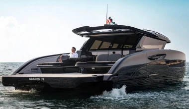 Η Brabus έφτιαξε καταμαράν με 1.430 PS - Πάει Μύκονο σε 2 ώρες
