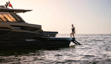 Η Brabus έφτιαξε καταμαράν με 1.430 PS - Πάει Μύκονο σε 2 ώρες