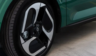 Δοκιμή Renault Twingo E-Tech: Checkmate! 