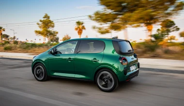 Δοκιμή Renault Twingo E-Tech: Checkmate! 