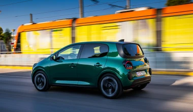 Δοκιμή Renault Twingo E-Tech: Checkmate! 