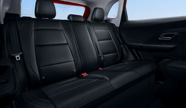 MG ZS MAX: To ολοκληρωμένο C-SUV που αγοράζεις σε τιμή supermini! 