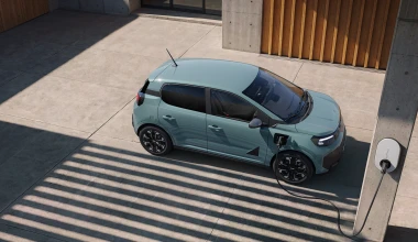 Νέο Dacia Spring: Το είδαμε από κοντά στο Παρίσι - Οι πρώτες τιμές