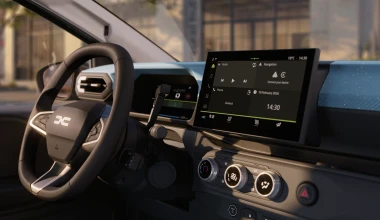 Νέο Dacia Spring: Το είδαμε από κοντά στο Παρίσι - Οι πρώτες τιμές