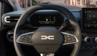 Νέο Dacia Spring: Το είδαμε από κοντά στο Παρίσι - Οι πρώτες τιμές
