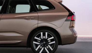Επίσημο: Αυτό είναι το νέο Volvo XC60 - Καίει λιγότερο από diesel και έχει αυτονομία έως 1.240 km!