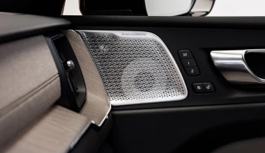 Επίσημο: Αυτό είναι το νέο Volvo XC60 - Καίει λιγότερο από diesel και έχει αυτονομία έως 1.240 km!