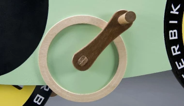 Ποδήλατο από ξύλο με στόχο το ρεκόρ ταχύτητας
