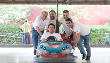 Συγκρουόμενα στο ALLOU FUN PARK