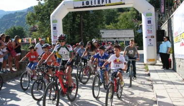 Ποδήλατο στα έλατα και μετά τσίπουρα και παραδοσιακές πίτες