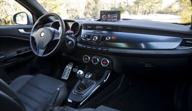 Alfa Romeo Giulietta Quadrifoglio Verde