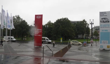 …και δυο λουκάνικα Φρανκφούρτης