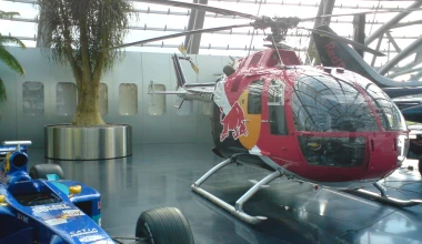 Ο μαγικός κόσμoς της Hangar-7