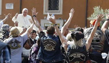 Η Harley του Πάπα βγαίνει στο σφυρί