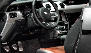 Η νέα Ford Mustang λάμπει στο Ντιτρόιτ