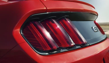 Η νέα Ford Mustang λάμπει στο Ντιτρόιτ