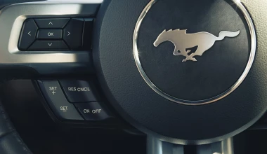 Η νέα Ford Mustang λάμπει στο Ντιτρόιτ