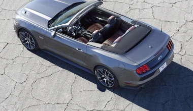 VIDEO: Ford Mustang Cabrio