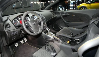 Opel Astra OPC Extreme 