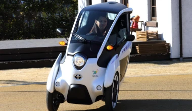 Το Toyota i-ROAD παίρνει τους δρόμους