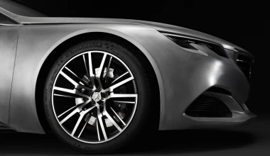 Το Peugeot Exalt εντυπωσιάζει στο Πεκίνο