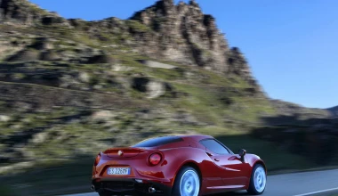 Alfa Romeo 4C: Στο μικροσκόπιο