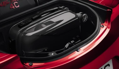 Alfa Romeo 4C: Στο μικροσκόπιο