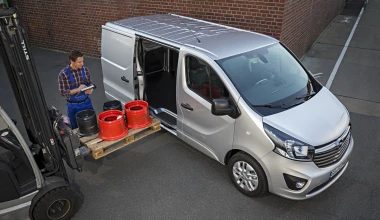 ΟΔΗΓΟΥΜΕ Opel Vivaro 2014