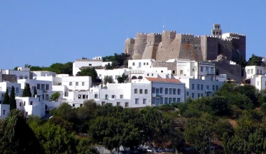 Summer Special: Ζώδια, Αυτοκίνητα & Διακοπές