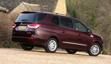 Ssang Yong Turismo MPV 