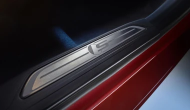 Νέα Jaguar XE: Πρεμιέρα στο Παρίσι

