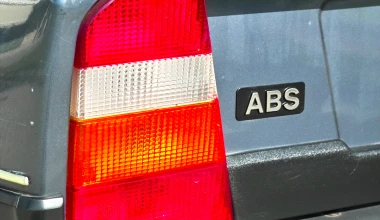 ΟΔΗΓΟΥΜΕ Citroen CX25 Prestige Turbo II: Προεδρικό!